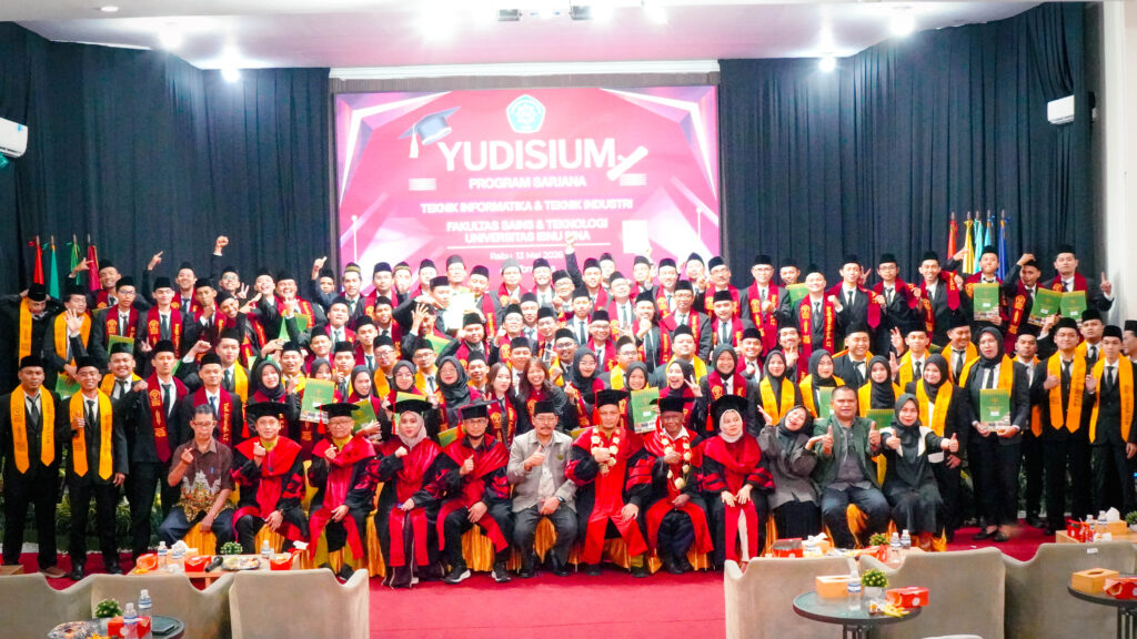 Yudisium FST UIS Tekankan Adab, Etos Kerja, dan Kemampuan Komunikasi bagi Lulusan